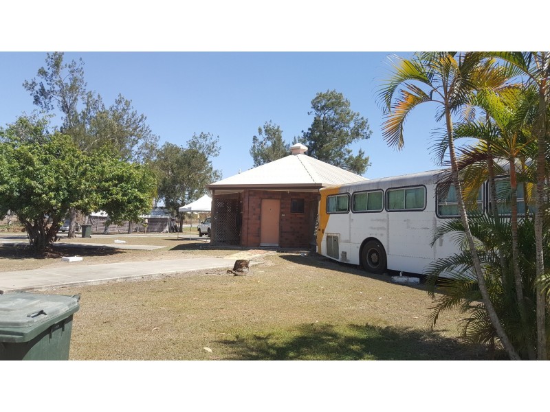 900-904 Yaamba Road, Parkhurst QLD 4702