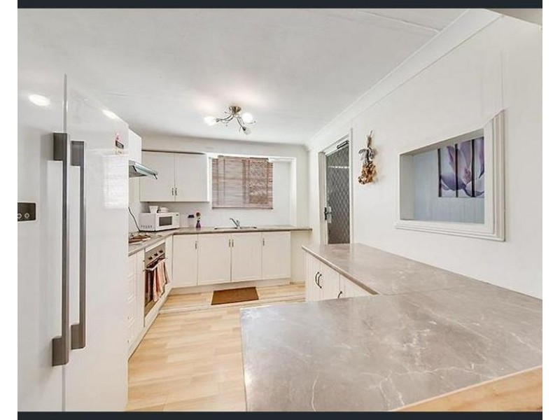 253  Richardson Rd, Kawana QLD 4701