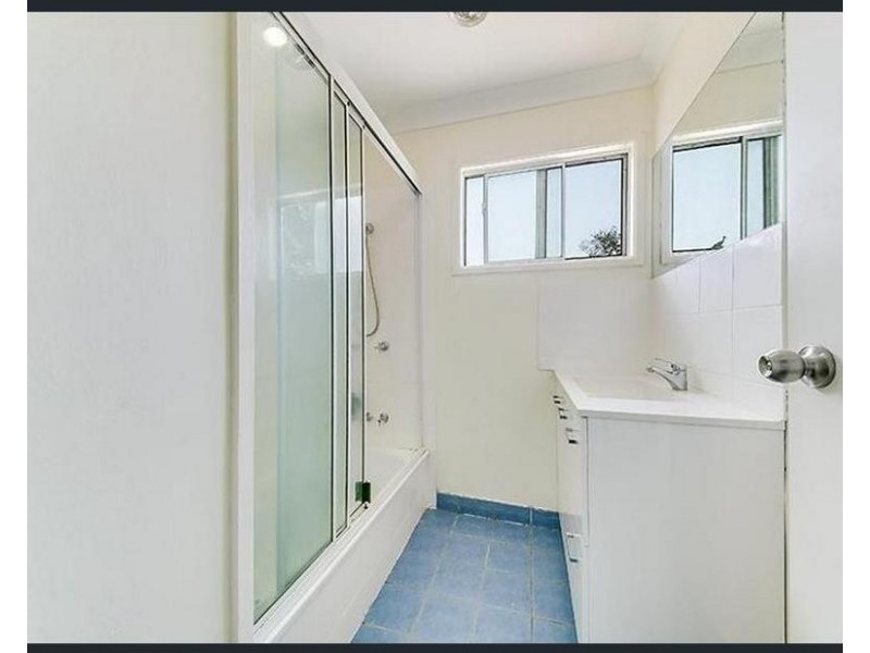 253  Richardson Rd, Kawana QLD 4701