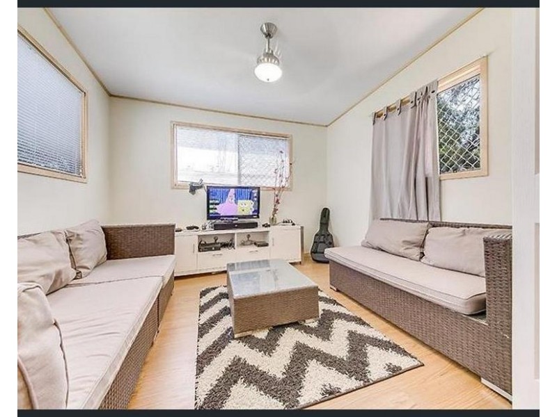 253  Richardson Rd, Kawana QLD 4701