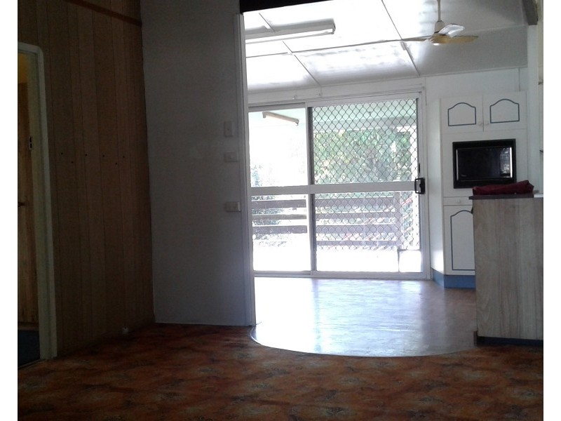 383 East Street, Depot Hill QLD 4700
