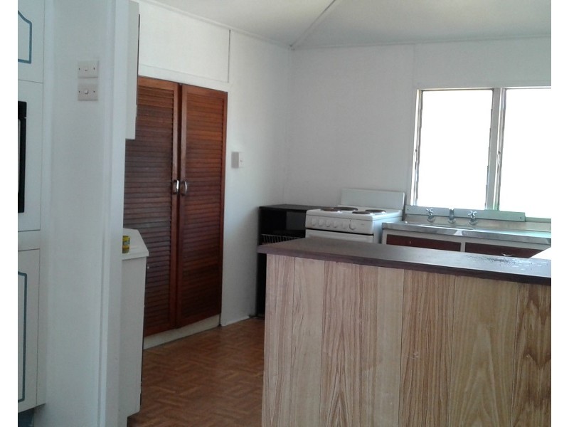 383 East Street, Depot Hill QLD 4700