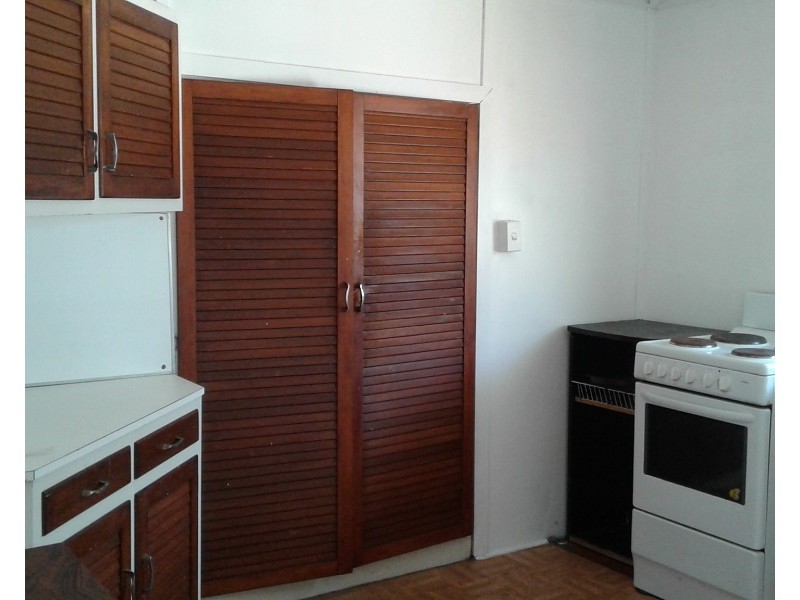 383 East Street, Depot Hill QLD 4700