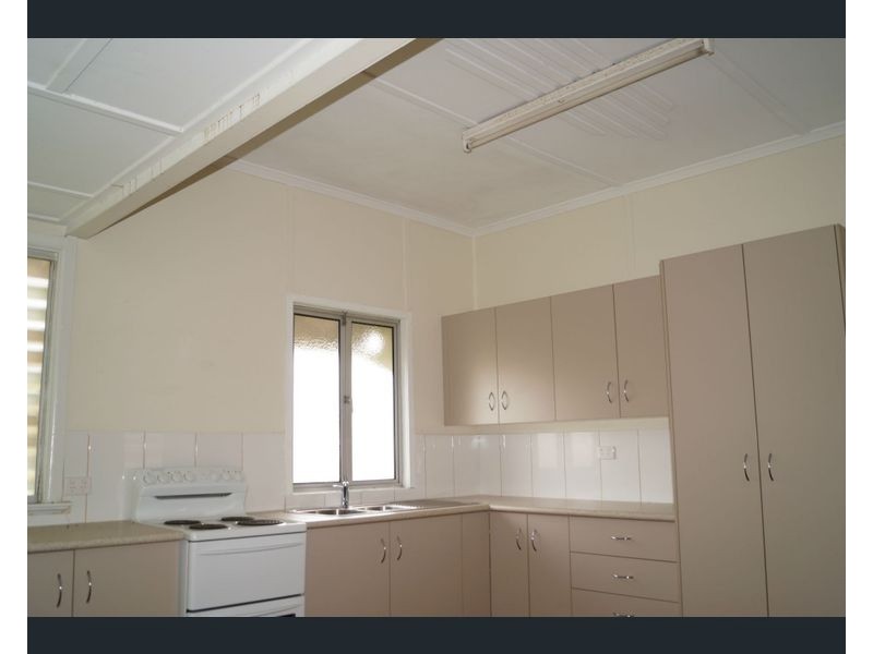 86 Randwick, Berserker QLD 4701