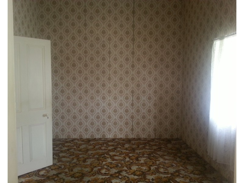 323 Bolsover St, Depot Hill QLD 4700