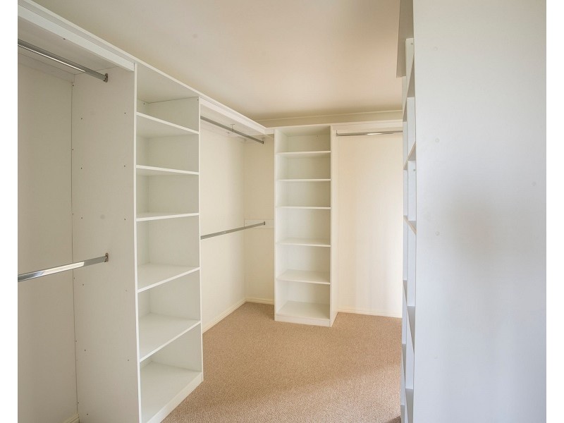 90 Tucker Rd, Alton Downs QLD 4702