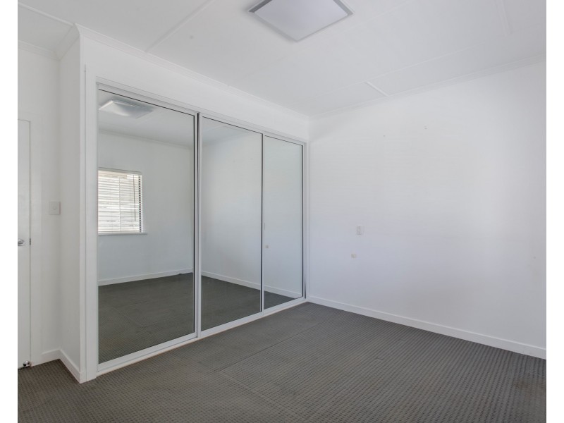 256 Dean Street, Berserker QLD 4701