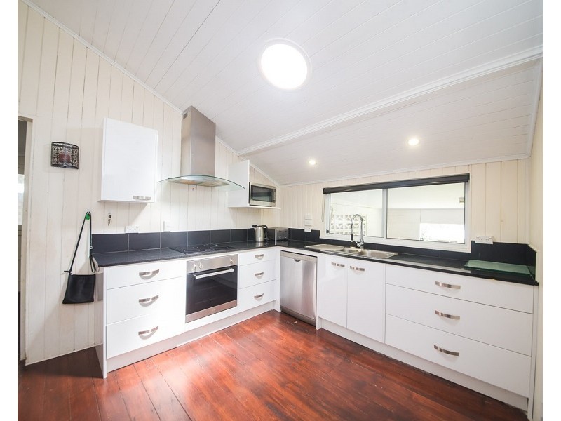 195 Mason Street, Berserker QLD 4701