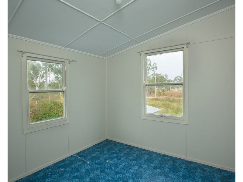 43 Cemetery Road, Cawarral QLD 4702