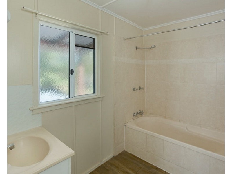 418  Quay Street, Depot Hill QLD 4700