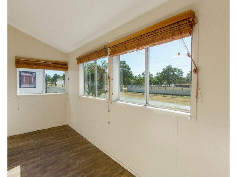 418  Quay Street, Depot Hill QLD 4700