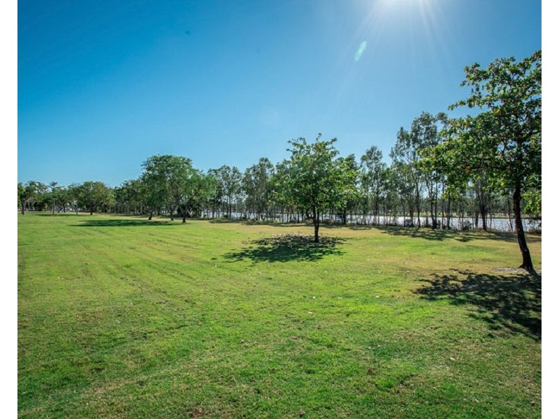 418  Quay Street, Depot Hill QLD 4700