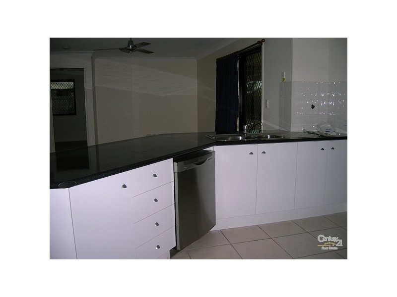 6 Poinciana Place, Gracemere QLD 4702