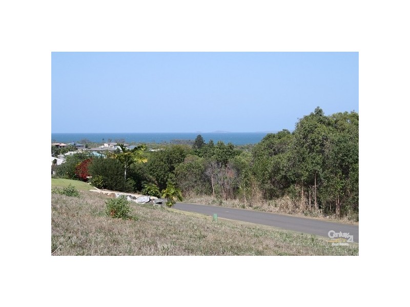 14 Roberts Road, Pacific Heights QLD 4703