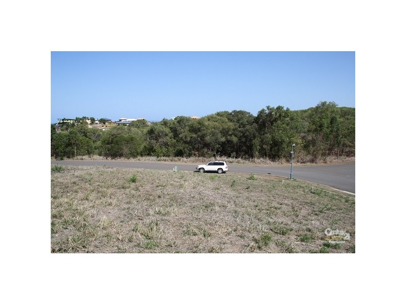 14 Roberts Road, Pacific Heights QLD 4703