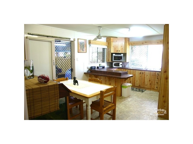 27 Stickley Street, West Rockhampton QLD 4700