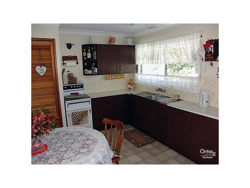 16 Vincent Road, Parkhurst QLD 4702