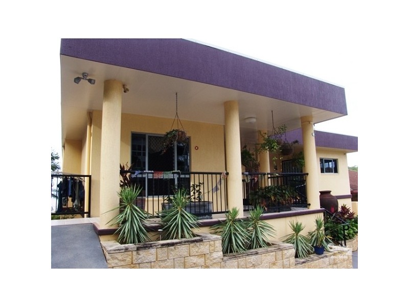 Rosslyn QLD 4703