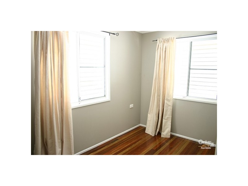 7 Barfoot Street, Kawana QLD 4701