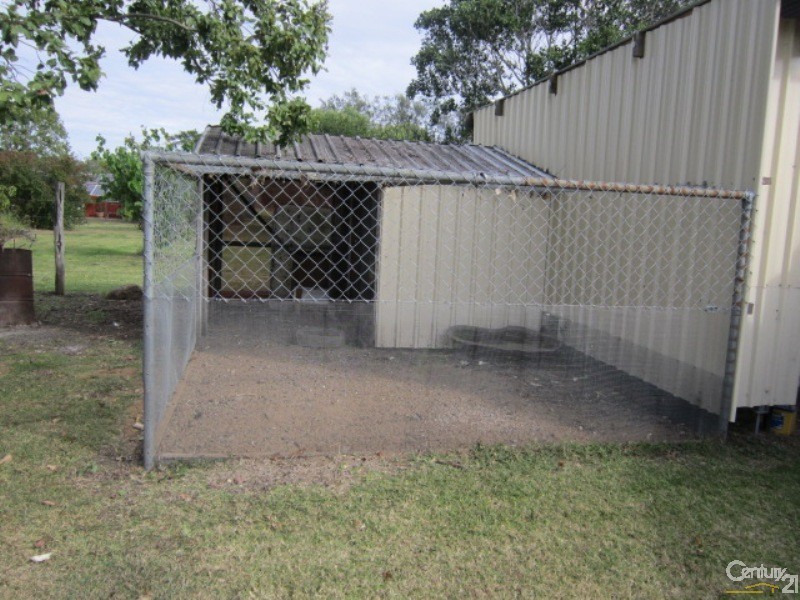 1 Slaughterhouse Rd, Westwood QLD 4702