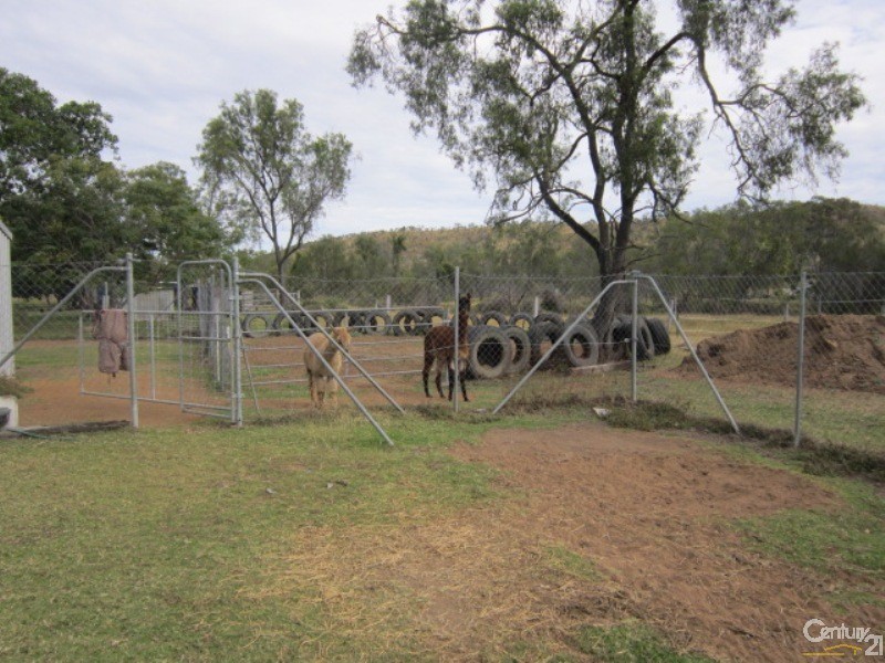 1 Slaughterhouse Rd, Westwood QLD 4702