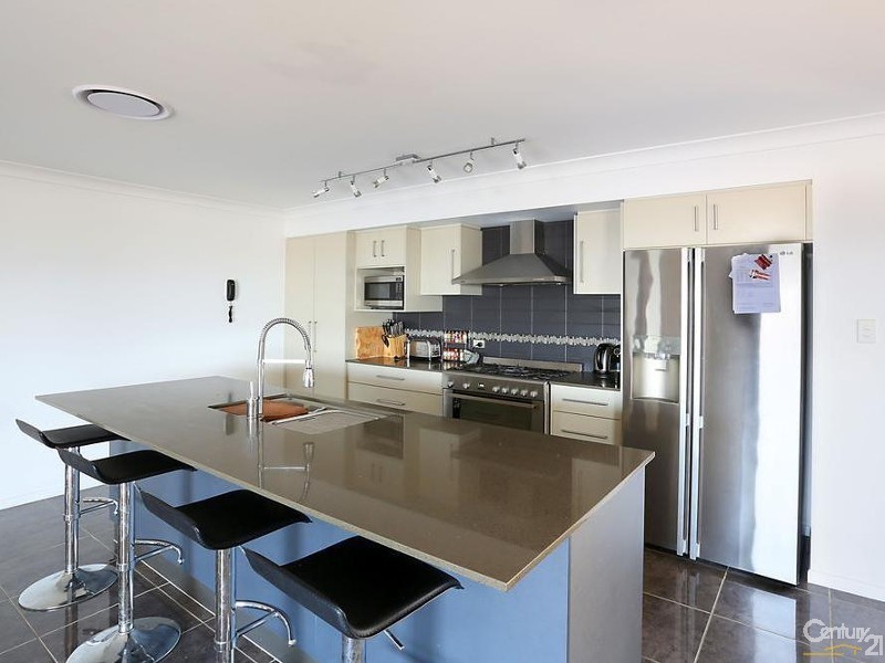 21 Broadhurst Drive, Gracemere QLD 4702