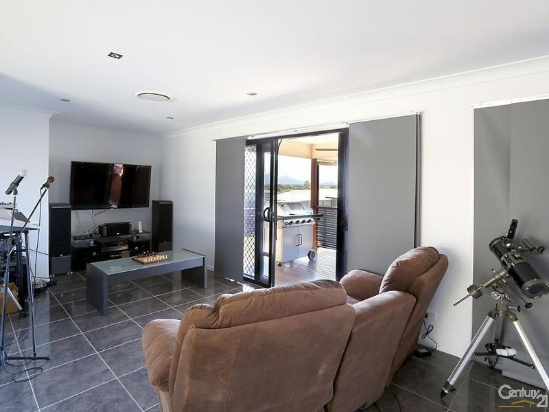 21 Broadhurst Drive, Gracemere QLD 4702