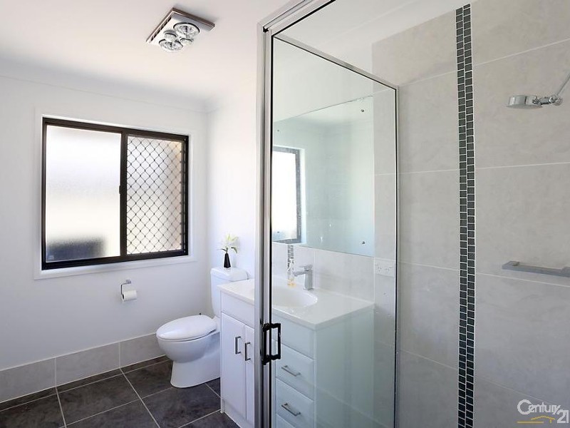 21 Broadhurst Drive, Gracemere QLD 4702