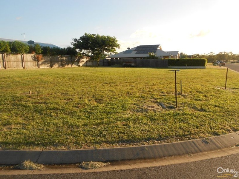 15 Corella Drive, Gracemere QLD 4702