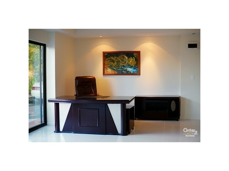 10 Bundall Road, Bundall QLD 4217