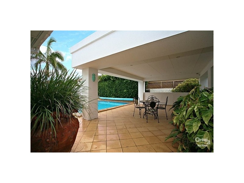 Isle Of Capri QLD 4217