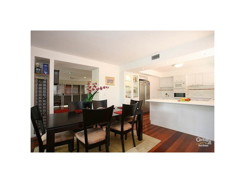 Isle Of Capri QLD 4217