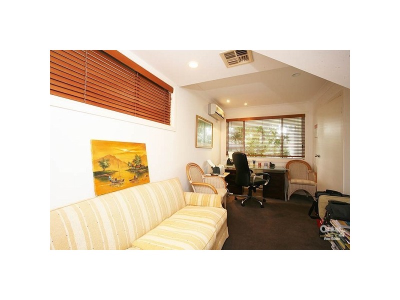 Isle Of Capri QLD 4217