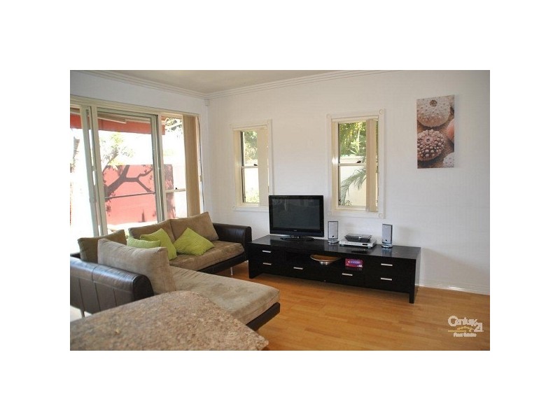 6/103 Salerno Street, Isle Of Capri QLD 4217