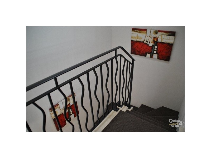 6/103 Salerno Street, Isle Of Capri QLD 4217