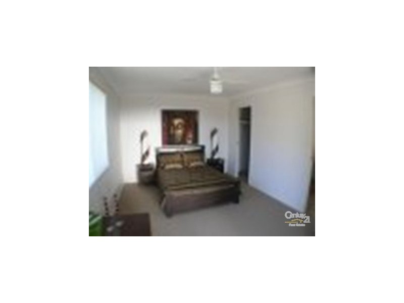 Pacific Pines QLD 4211