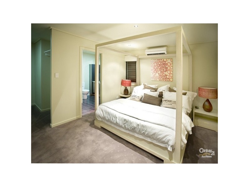 45 Lancashire Drive, Mudgeeraba QLD 4213