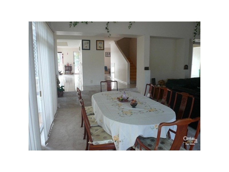 35/40 Cotlew St East, Southport QLD 4215