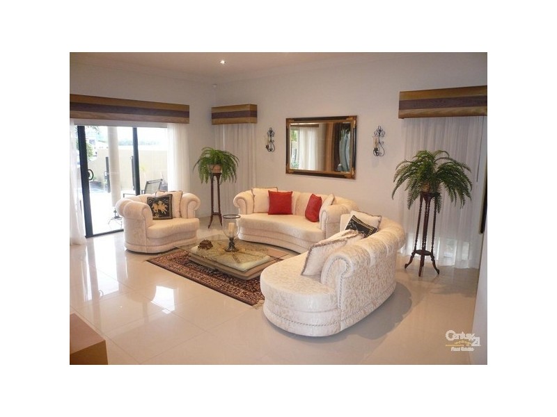 Paradise Point QLD 4216