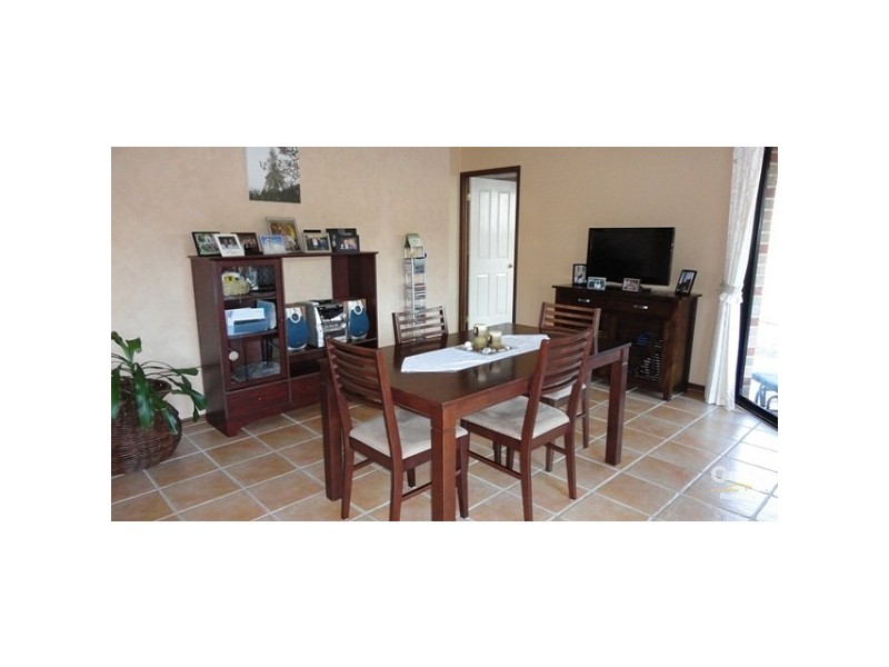 2 Dellwood Cct, Molendinar QLD 4214