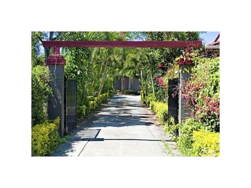 Broadbeach Waters QLD 4218