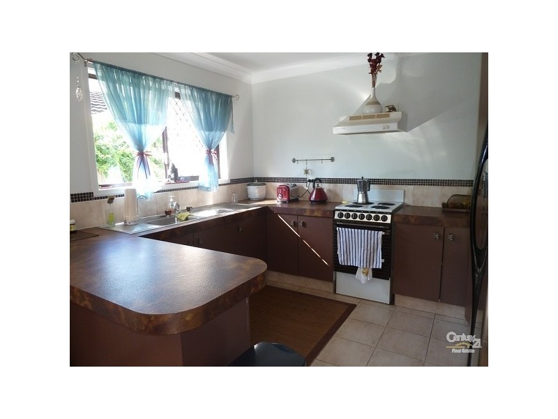 Labrador QLD 4215