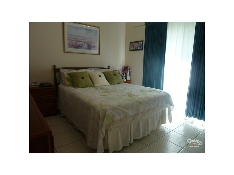 65 Melinda Street, Southport QLD 4215