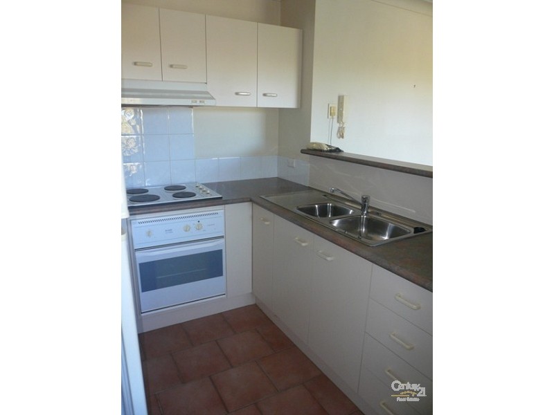 11/9 Tweed Street, Southport QLD 4215