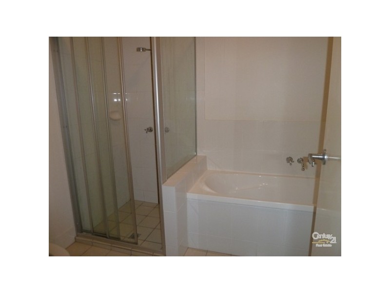 2 Toohey Street, Pacific Pines QLD 4211