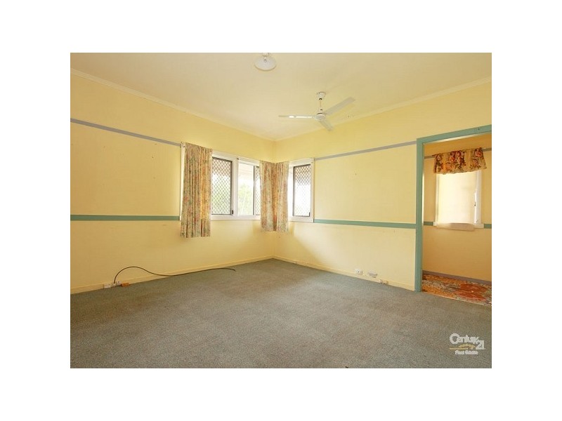 12 Dorrigo Street, Stafford Heights QLD 4053