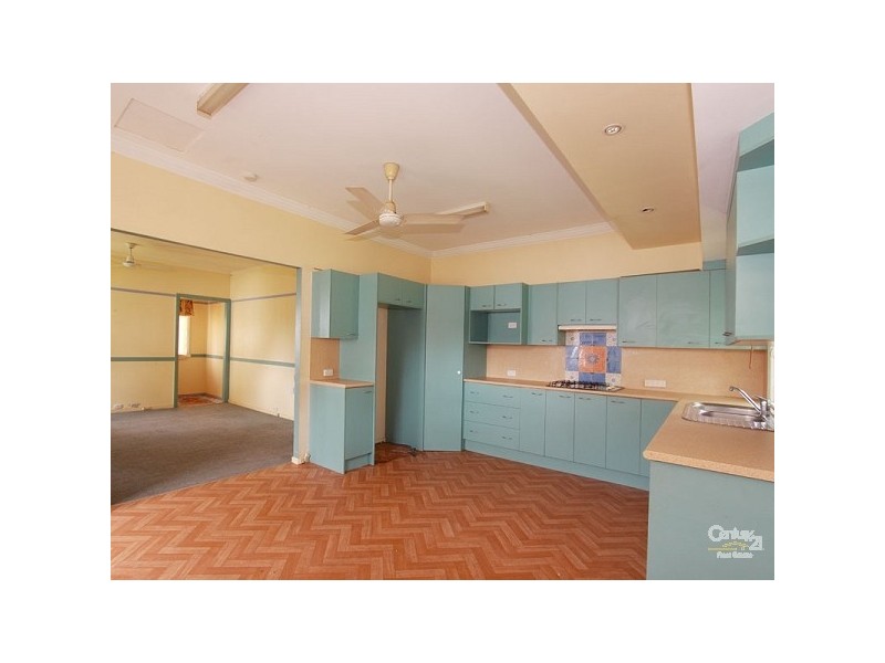 12 Dorrigo Street, Stafford Heights QLD 4053