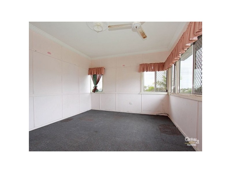 12 Dorrigo Street, Stafford Heights QLD 4053