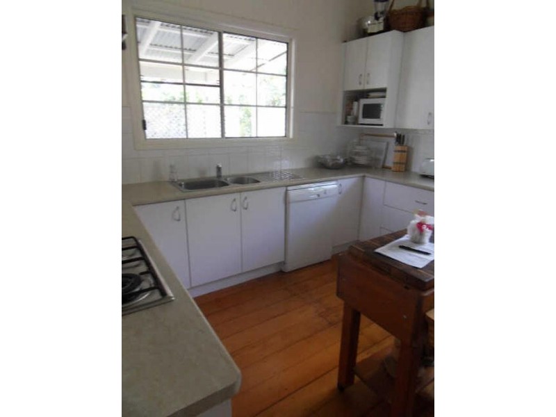 34  Barlow Street, Clayfield QLD 4011