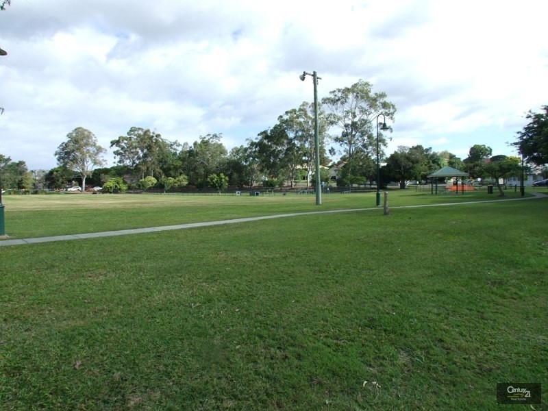 2/64 Eton Street, Nundah QLD 4012